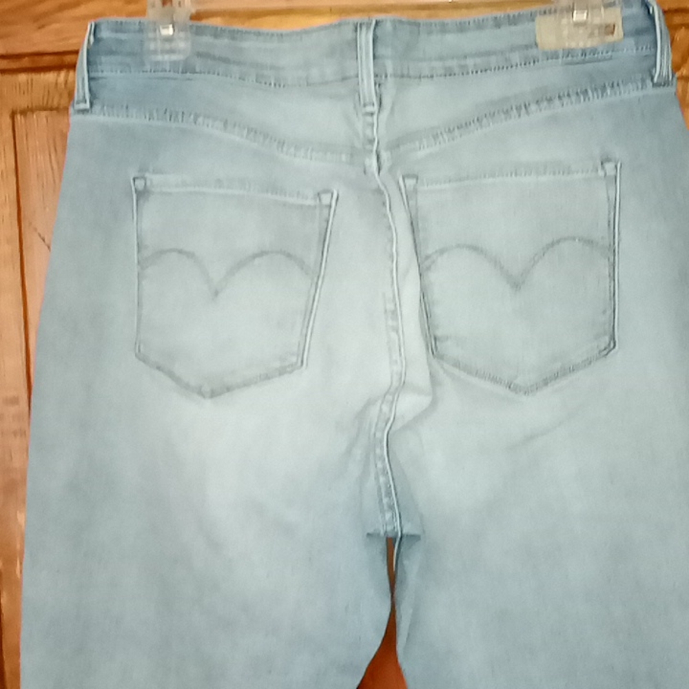 Levi mid rise slim jeans - Picture 7 of 7